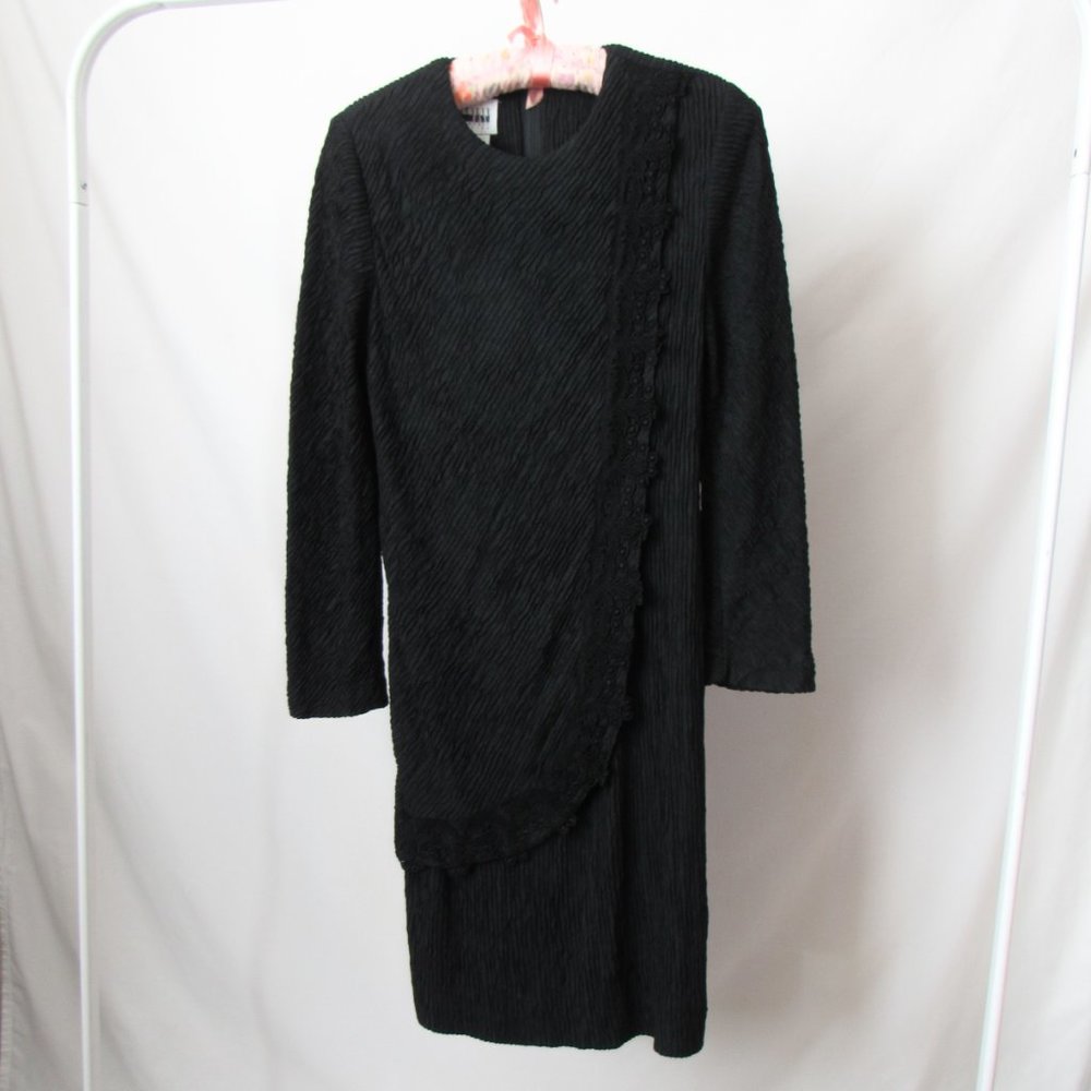 VINTAGE Classic Black Cocktail Dress Mini Sheath Dress-8 petite, fits like a 6 - Picture 15 of 15